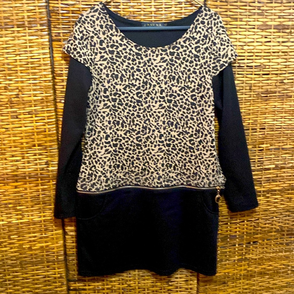 EUC Lavena Black cream, cheetah zipper Sheath Dress 10